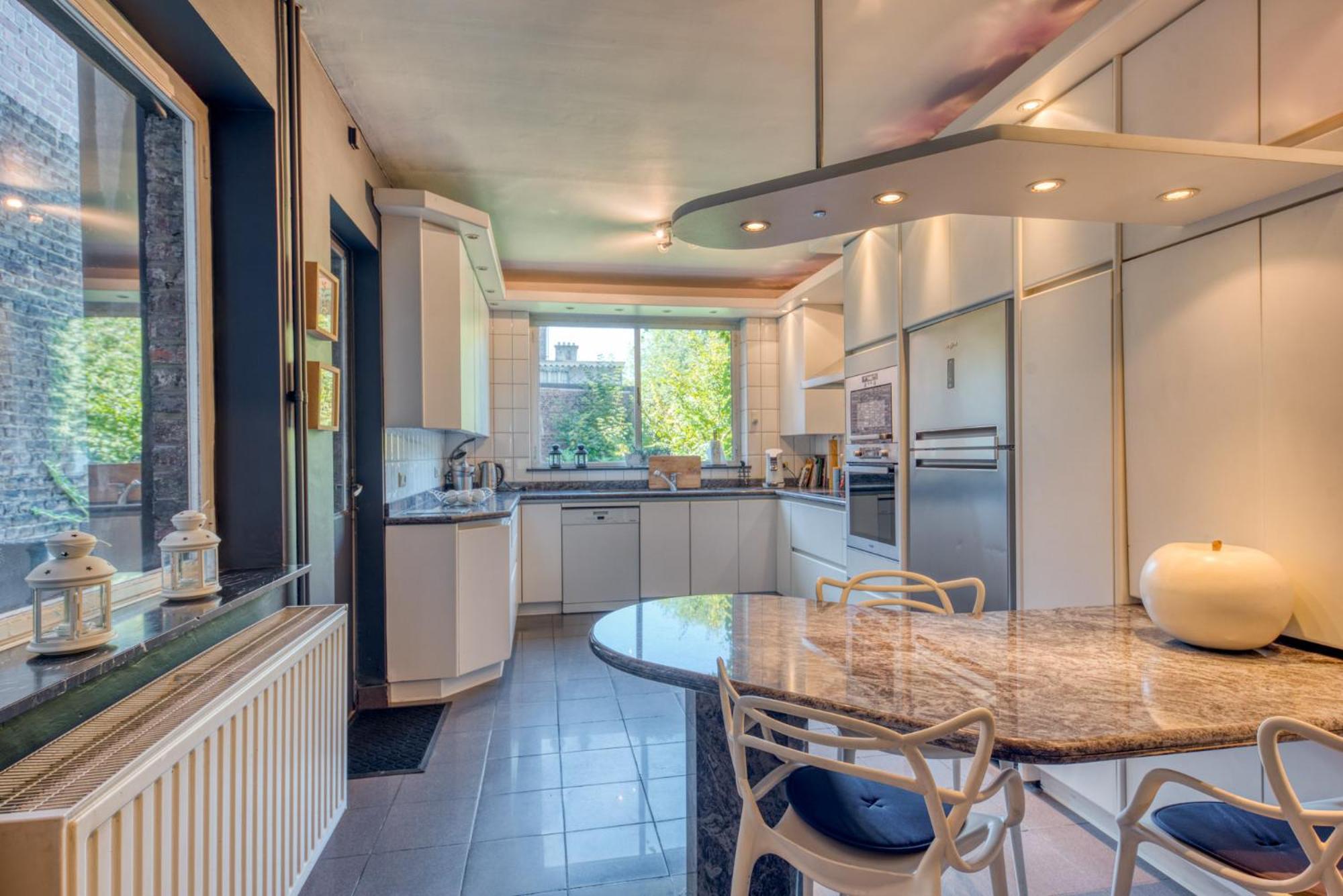 Belle Maison Bourgeoise Partagee De 4 Logements Льеж Экстерьер фото