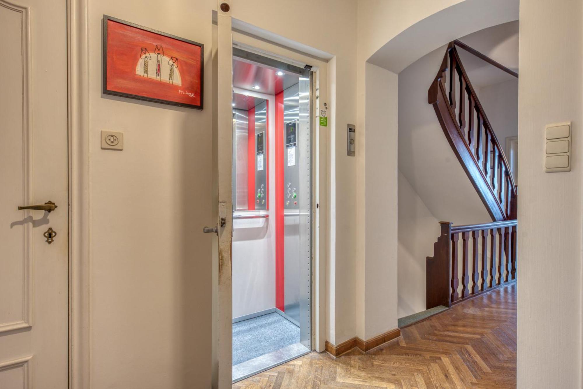 Belle Maison Bourgeoise Partagee De 4 Logements Льеж Экстерьер фото